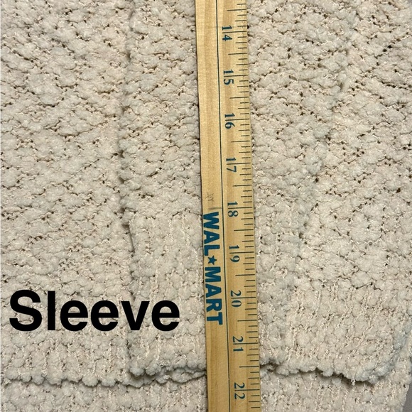 NWT Miracle Beige Textured Crew Neck Sweater - Picture 6 of 8